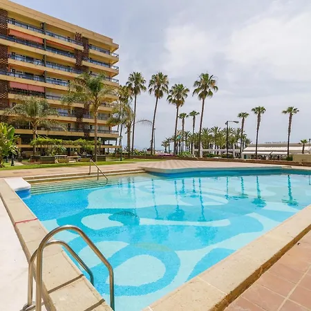 アパート First Line , Cosy And Comfortable + Swimming Pool *