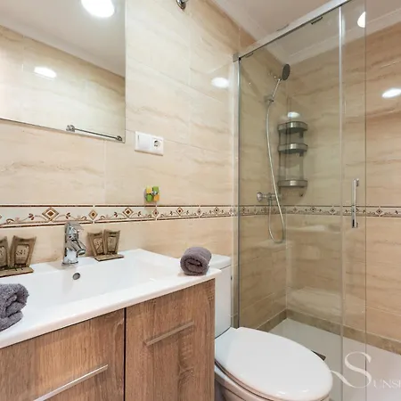 First Line , Cosy And Comfortable + Swimming Pool *