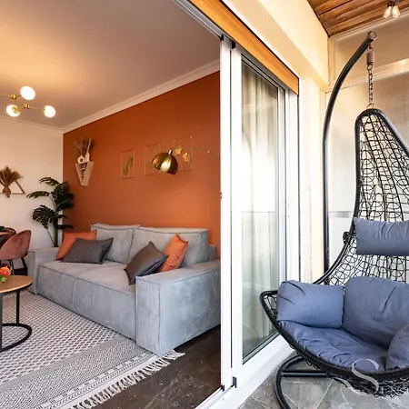 First Line , Cosy And Comfortable + Swimming Pool