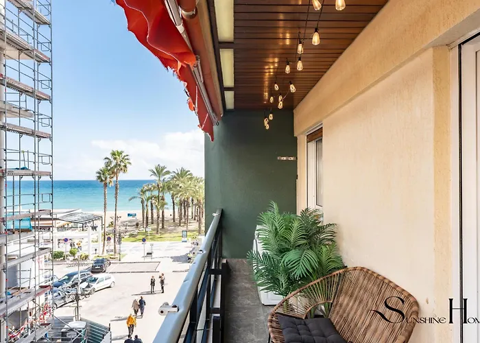 First Line , Cosy And Comfortable + Swimming Pool