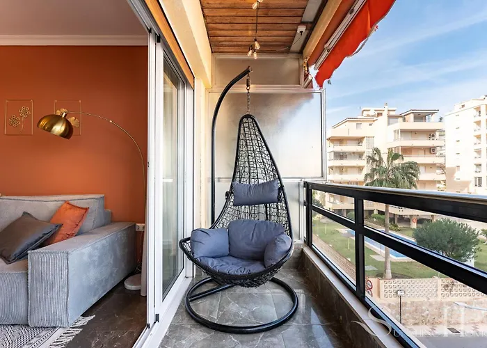 First Line , Cosy And Comfortable + Swimming Pool Lejlighed *