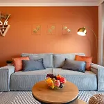 First Line , Cosy And Comfortable + Swimming Pool *